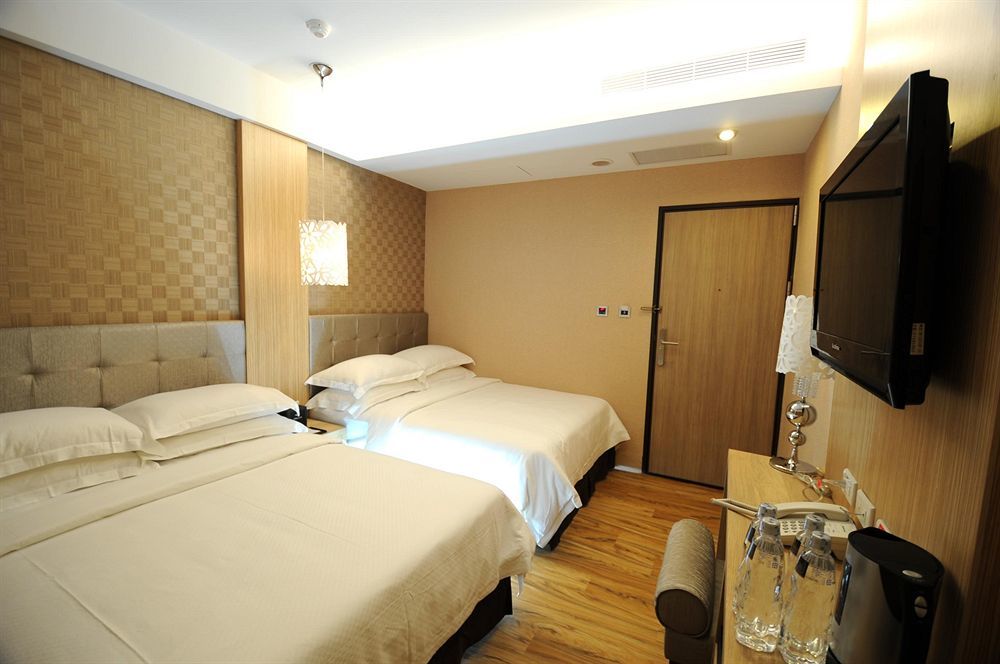 The Riverside Hotel Heng-ch'un Buitenkant foto